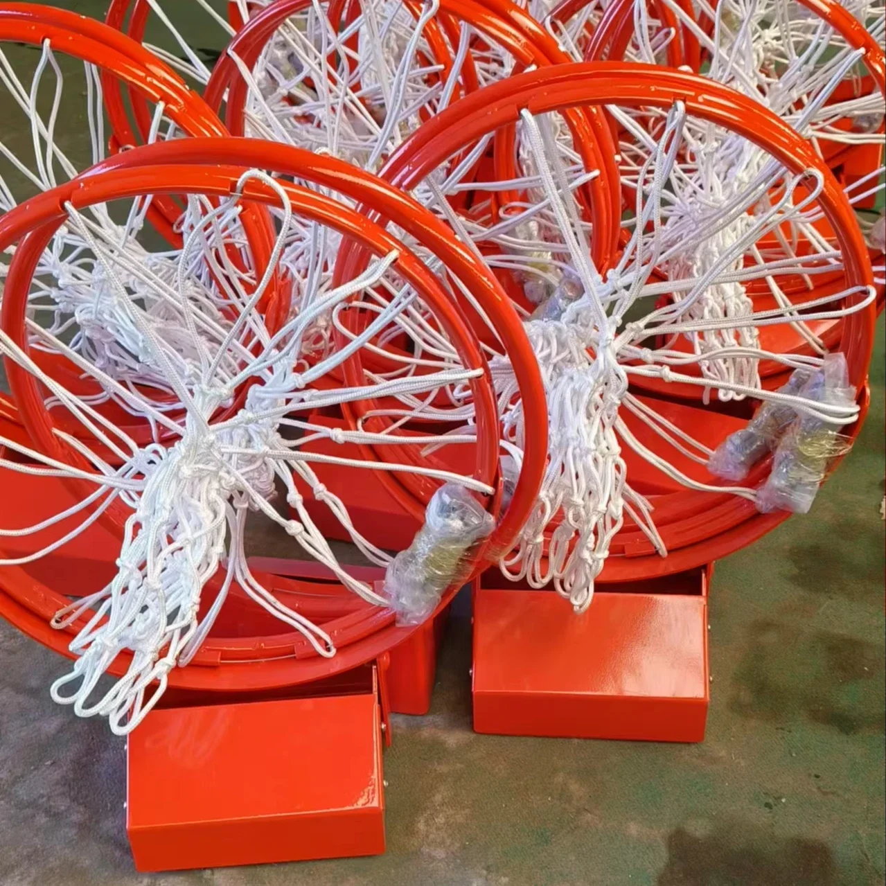 Most Popular Metal Basketball Rim Ring Hoop With Spring Net for Basketball Sports
Most Popular Metal Basketball Rim Ring Hoop With Spring Net for Basketball Sports
