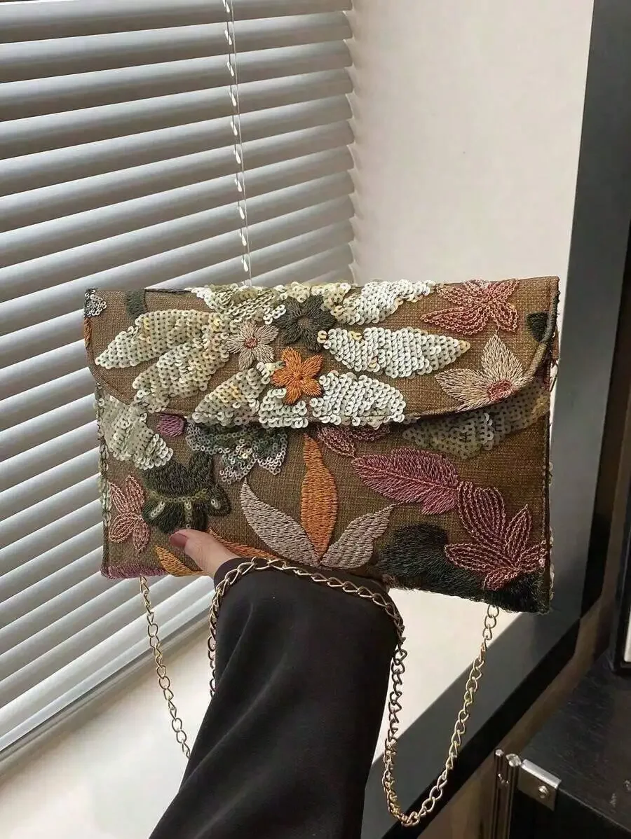 Sequin Embroidered Floral Envelope Clutch Bag For Women Party Evening Bag
Sequin Embroidered Floral Envelope Clutch Bag For Women Party Evening Bag