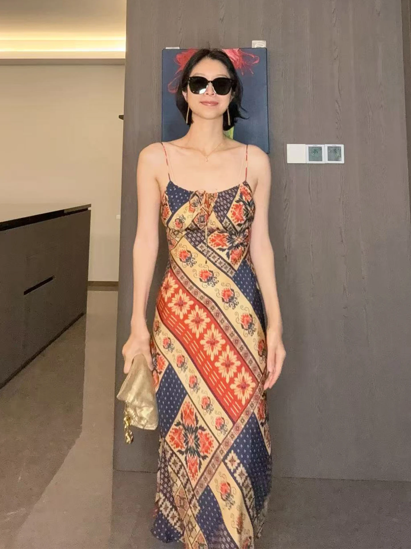 Daily Romance26 Spring Silk Texture Weaving Design Sensation And Maxi Dresses Vacation Style Sleeveless Slim Fit Gown
Daily Romance26 Spring Silk Texture Weaving Design Sensation And Maxi Dresses Vacation Style Sleeveless Slim Fit Gown