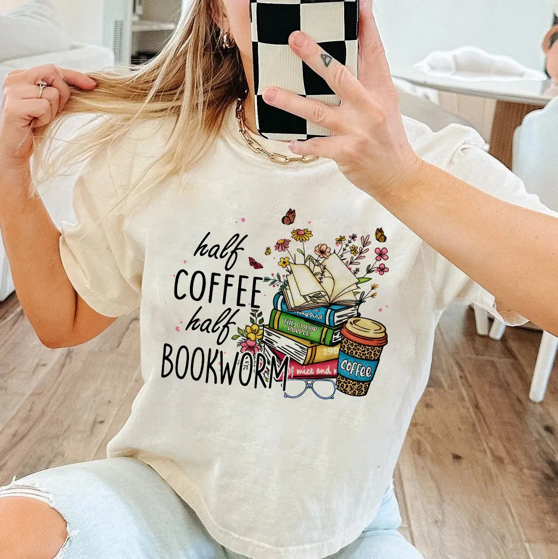 Футболка с книжным червем «Полукофейный книжный червь» для любителей книг в стиле ретро
Футболка с книжным червем «Полукофейный книжный червь» для любителей книг в стиле ретро