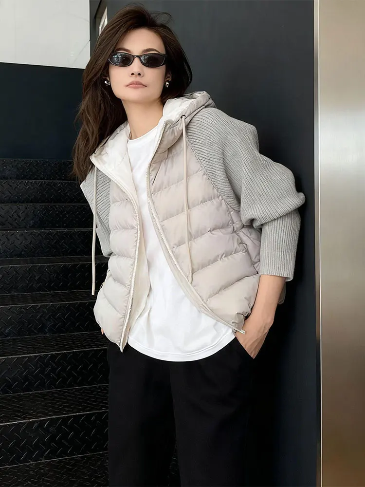 Korean Sle ort Puffer Jaet ey Hooded Knitted Splicing Thiened Winter Outerwear Women's Faion Commute Windbreaker
Korean Sle ort Puffer Jaet ey Hooded Knitted Splicing Thiened Winter Outerwear Women's Faion Commute Windbreaker