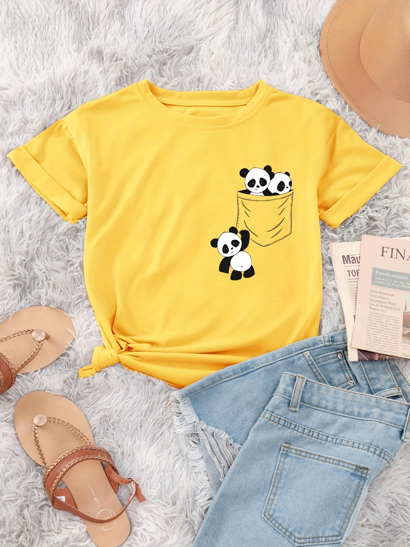 Stylish Panda Print Tee - Women's Casual Crew Neck, Breathable Knit Fabric, Perfect for Spring-to-Fall
Stylish Panda Print Tee - Women's Casual Crew Neck, Breathable Knit Fabric, Perfect for Spring-to-Fall