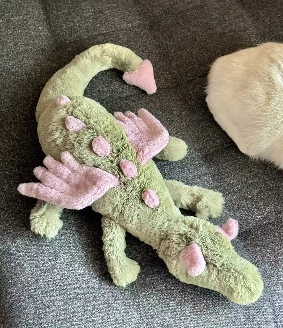 Original JC Cat 60cm Matcha Cherry Dragon Baby Doll Bedroom Pillow Cat And Dog Play With Plush Toys Pet Holiday Gift
Original JC Cat 60cm Matcha Cherry Dragon Baby Doll Bedroom Pillow Cat And Dog Play With Plush Toys Pet Holiday Gift