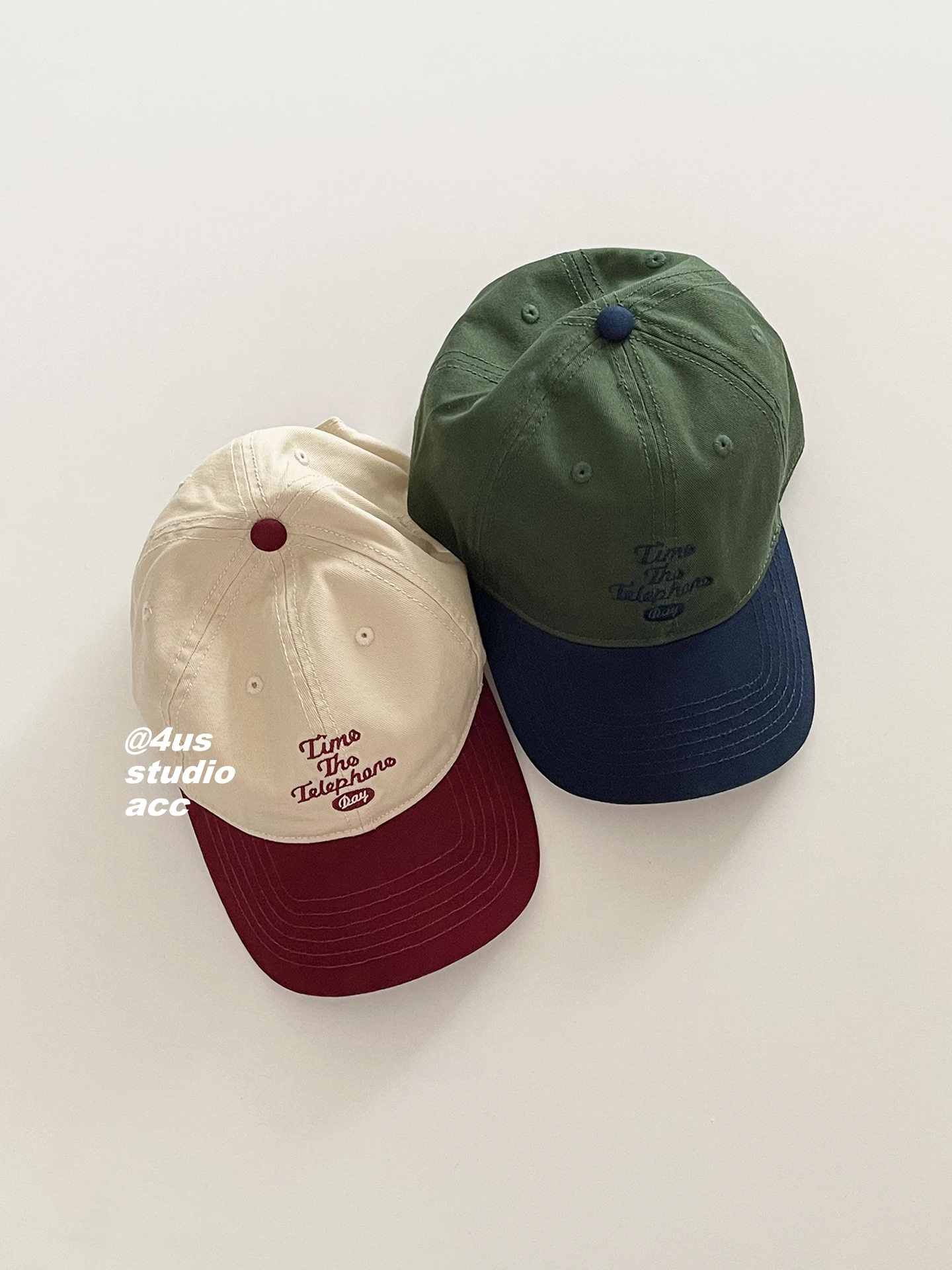 Retro color matching embroidery soft top baseball cap men's and women's four-season versatile couple cap 
Retro color matching embroidery soft top baseball cap men's and women's four-season versatile couple cap