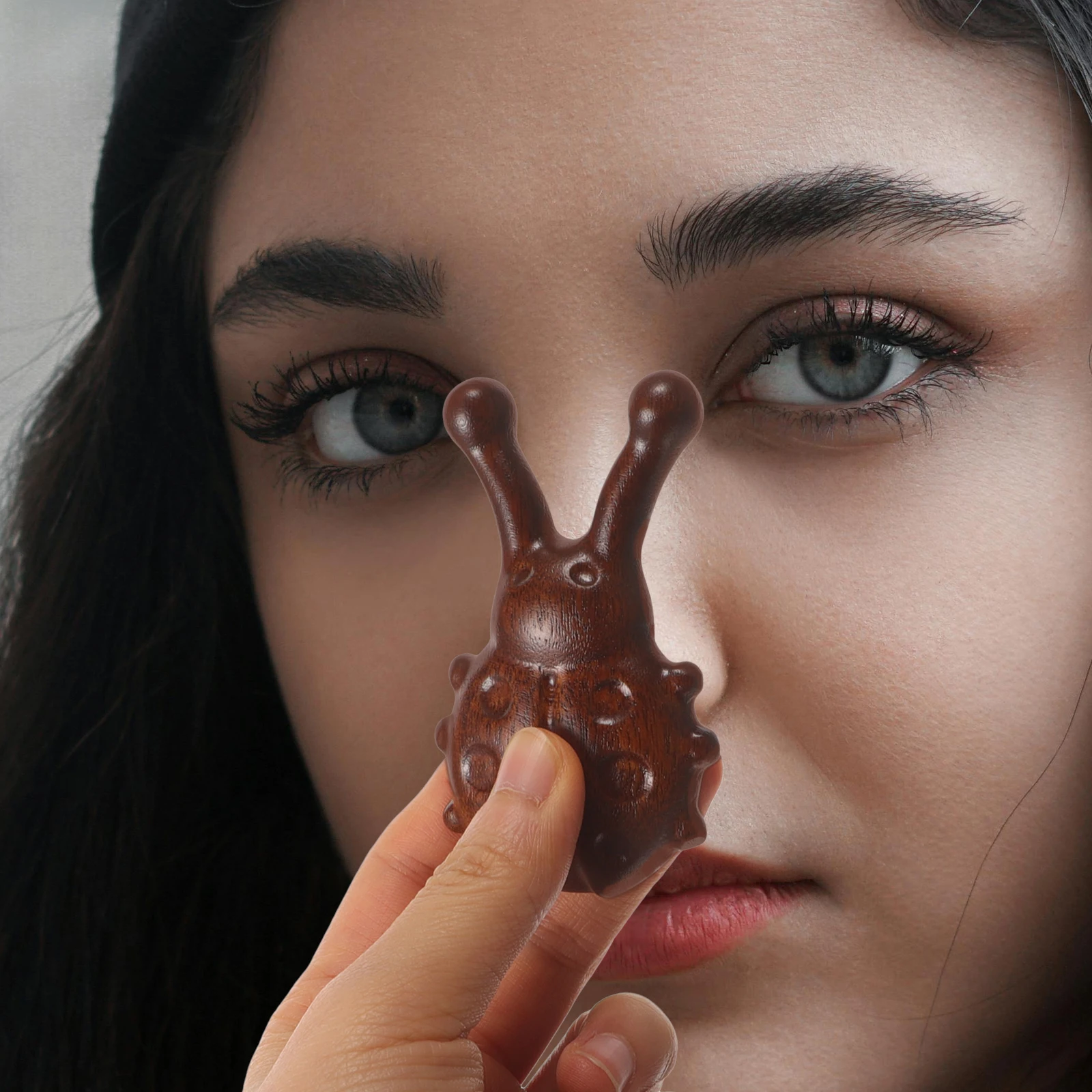 Деревянный скребок для носа, массажер для носа, портативная массажная палочка для акупунктурных точек для лица, удаления морщин, кровообращения, релаксации 
Деревянный скребок для носа, массажер для носа, портативная массажная палочка для акупунктурных точек для лица, удаления морщин, кровообращения, релаксации