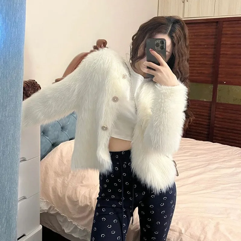 White long sleeved jacket women's spring sweater autumn new small and short loose and high-end cardigan top
White long sleeved jacket women's spring sweater autumn new small and short loose and high-end cardigan top