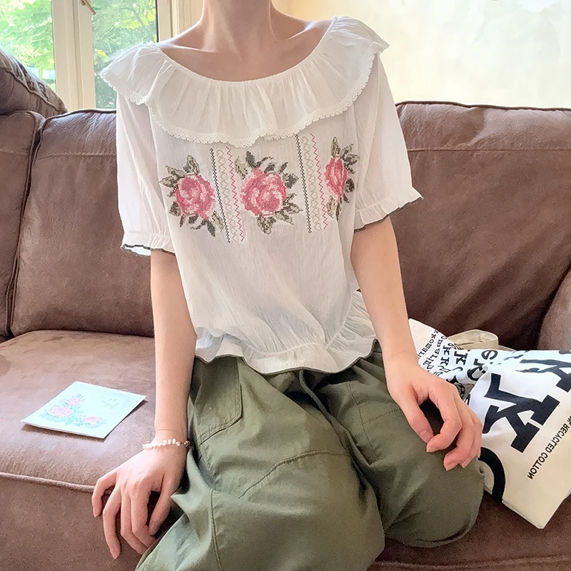 Cute Shirts for Sweet Girls Summer Loose Tops Roses Embroidery Puff Sleeve Lace Trim Slash Neck Women Blouses
Cute Shirts for Sweet Girls Summer Loose Tops Roses Embroidery Puff Sleeve Lace Trim Slash Neck Women Blouses
