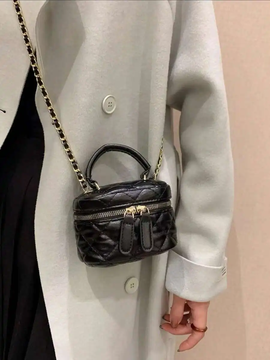 Mini Quilted Crossbody Bag with Chain Strap and Top Handle
Mini Quilted Crossbody Bag with Chain Strap and Top Handle