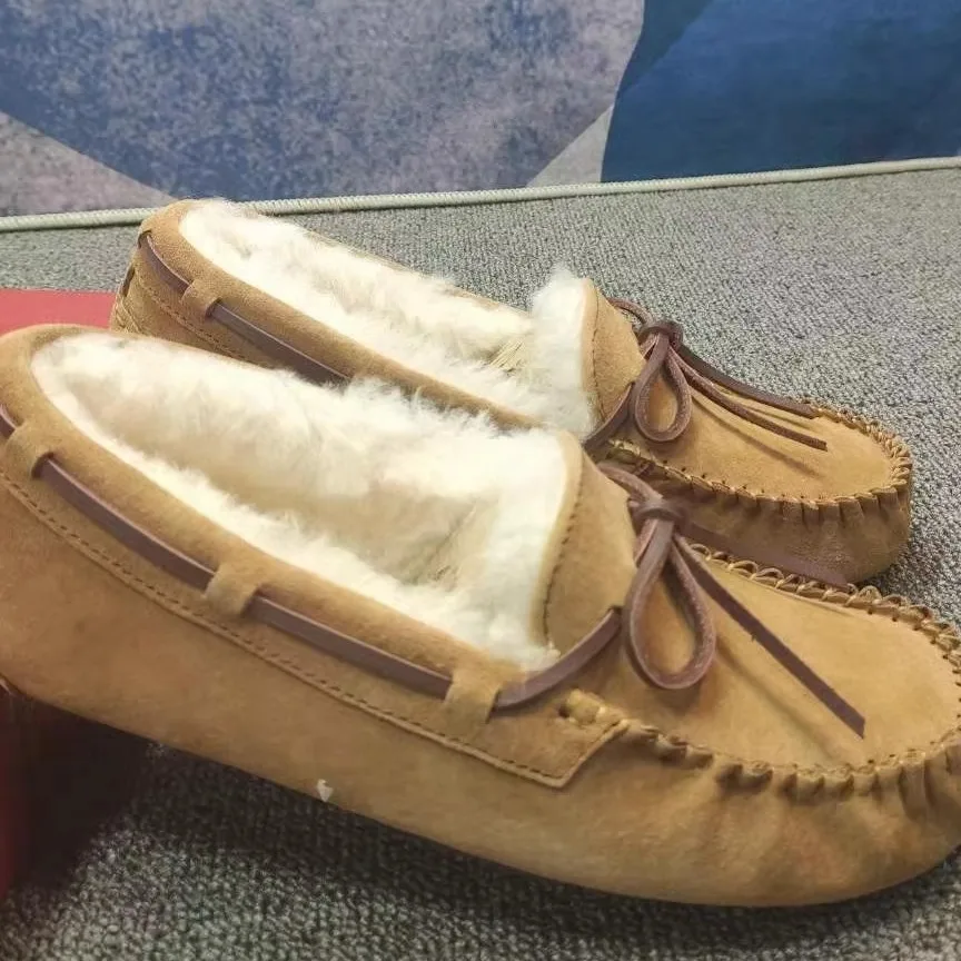 Winter New Style Genuine Leather Wool Integrated Snow Boots Bean Shoes Rubber Bottom Anti-slip Slip-on Casual round Toe Flat ...
Winter New Style Genuine Leather Wool Integrated Snow Boots Bean Shoes Rubber Bottom Anti-slip Slip-on Casual round Toe Flat ...