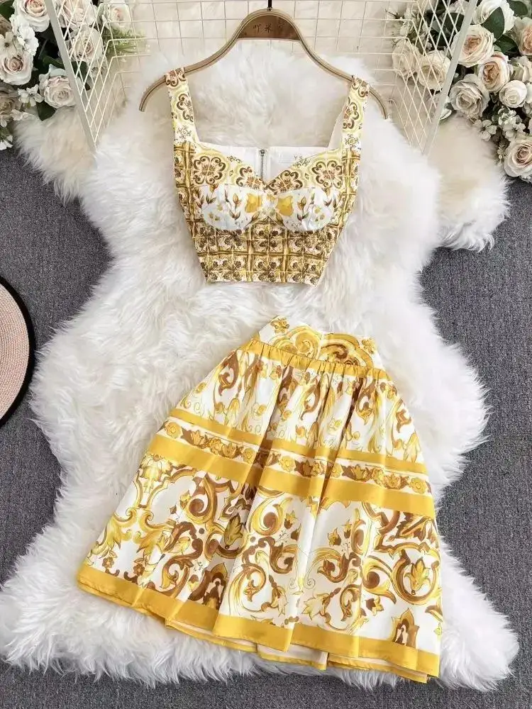 Spaghetti Strap Beach Party 2 Piece Sets Summer Runway Yellow Porcelain Print Cotton Padded Cup Bra Short Top + Mini Skirt Suit
Spaghetti Strap Beach Party 2 Piece Sets Summer Runway Yellow Porcelain Print Cotton Padded Cup Bra Short Top + Mini Skirt Suit