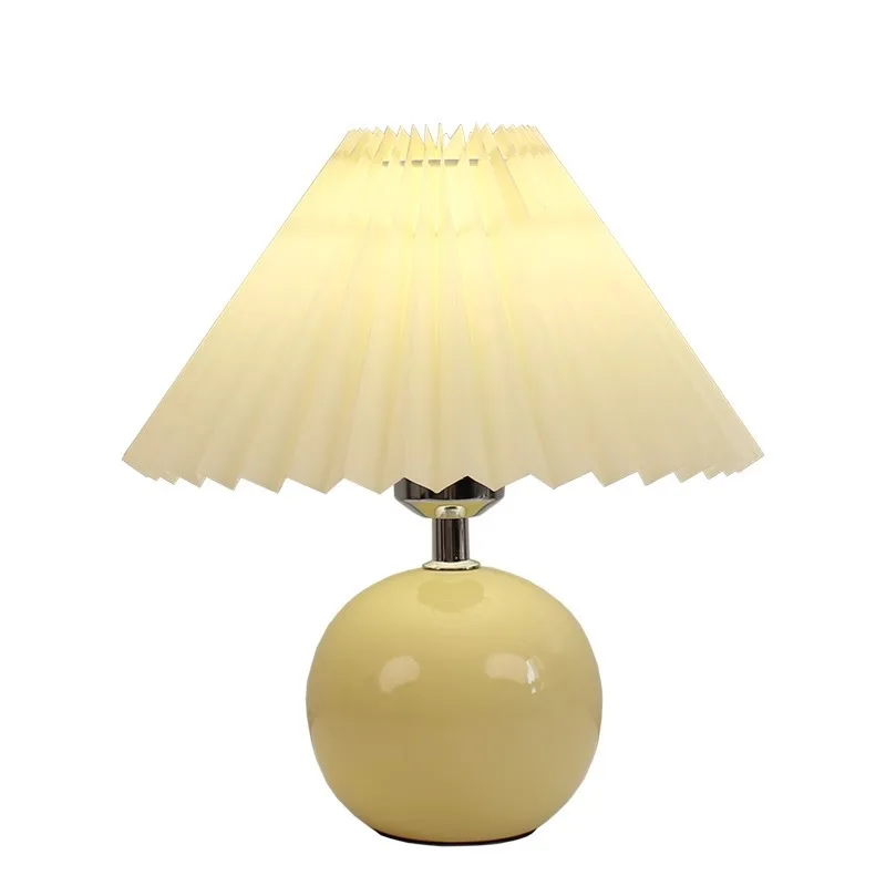 Классическое искусство Гостиная Освещение отеля Удобное и простое новое китайское прикроватное современное светодиодное настольное освещение
Классическое искусство Гостиная Освещение отеля Удобное и простое новое китайское прикроватное современное светодиодное настольное освещение