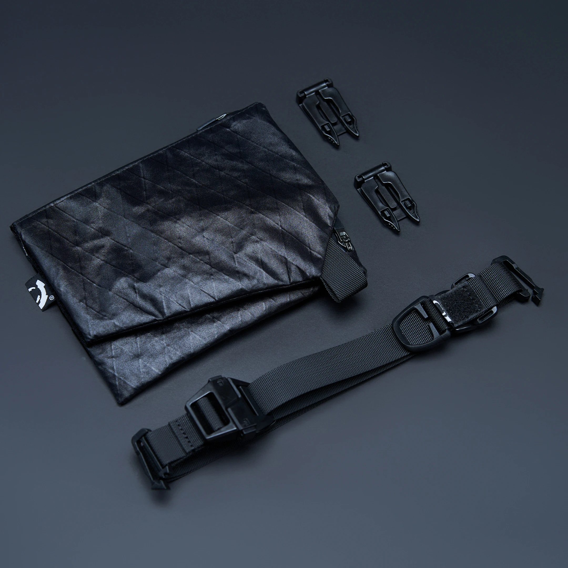 OVERCLOCK ROAM M02A FIDLOCK Magnetic buckle foldable accessory bag shoulder underarm bag techwear cyberpunk waterproof xpac
OVERCLOCK ROAM M02A FIDLOCK Magnetic buckle foldable accessory bag shoulder underarm bag techwear cyberpunk waterproof xpac