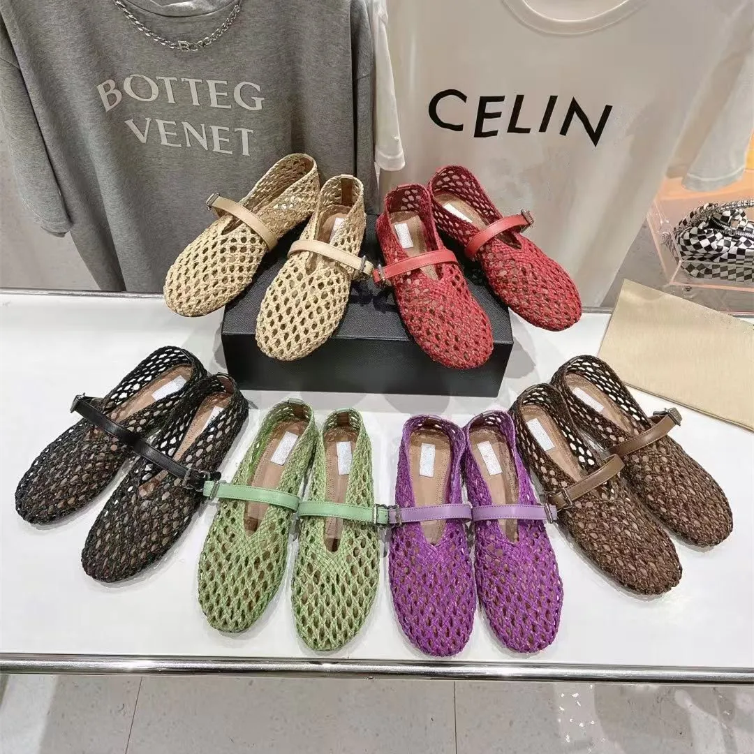 Vine Grass Weaving Retro Hollow One Strap Sandals Women's Mesh Ballet Shoes Flat Bottom Mary Jane Single Shoes
Vine Grass Weaving Retro Hollow One Strap Sandals Women's Mesh Ballet Shoes Flat Bottom Mary Jane Single Shoes