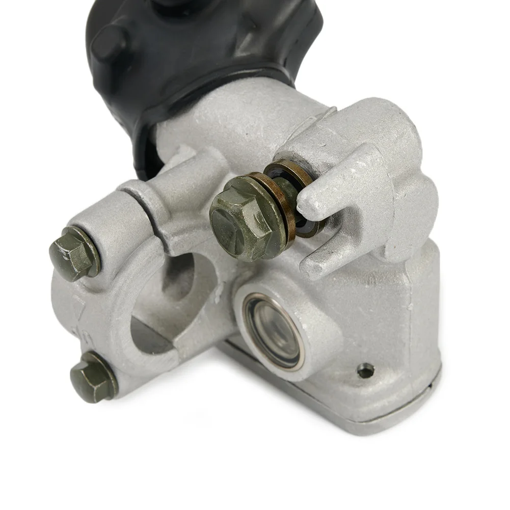 Replaceable Aluminum Front Brake Master Cylinder for Honda CRF250R CRF450R CRF250X CRF450X Reliable and Efficient
Replaceable Aluminum Front Brake Master Cylinder for Honda CRF250R CRF450R CRF250X CRF450X Reliable and Efficient