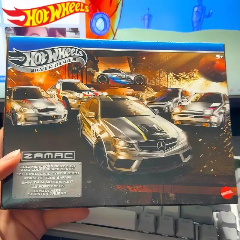 Набор игрушек Hot Wheels Silver Series Zamac 1/64 Diecast Cars — включает в себя Ford Focus Honda Civic Toyota Ae86 Mercedes Benz-подарки для мальчиков
Набор игрушек Hot Wheels Silver Series Zamac 1/64 Diecast Cars — включает в себя Ford Focus Honda Civic Toyota Ae86 Mercedes Benz-подарки для мальчиков