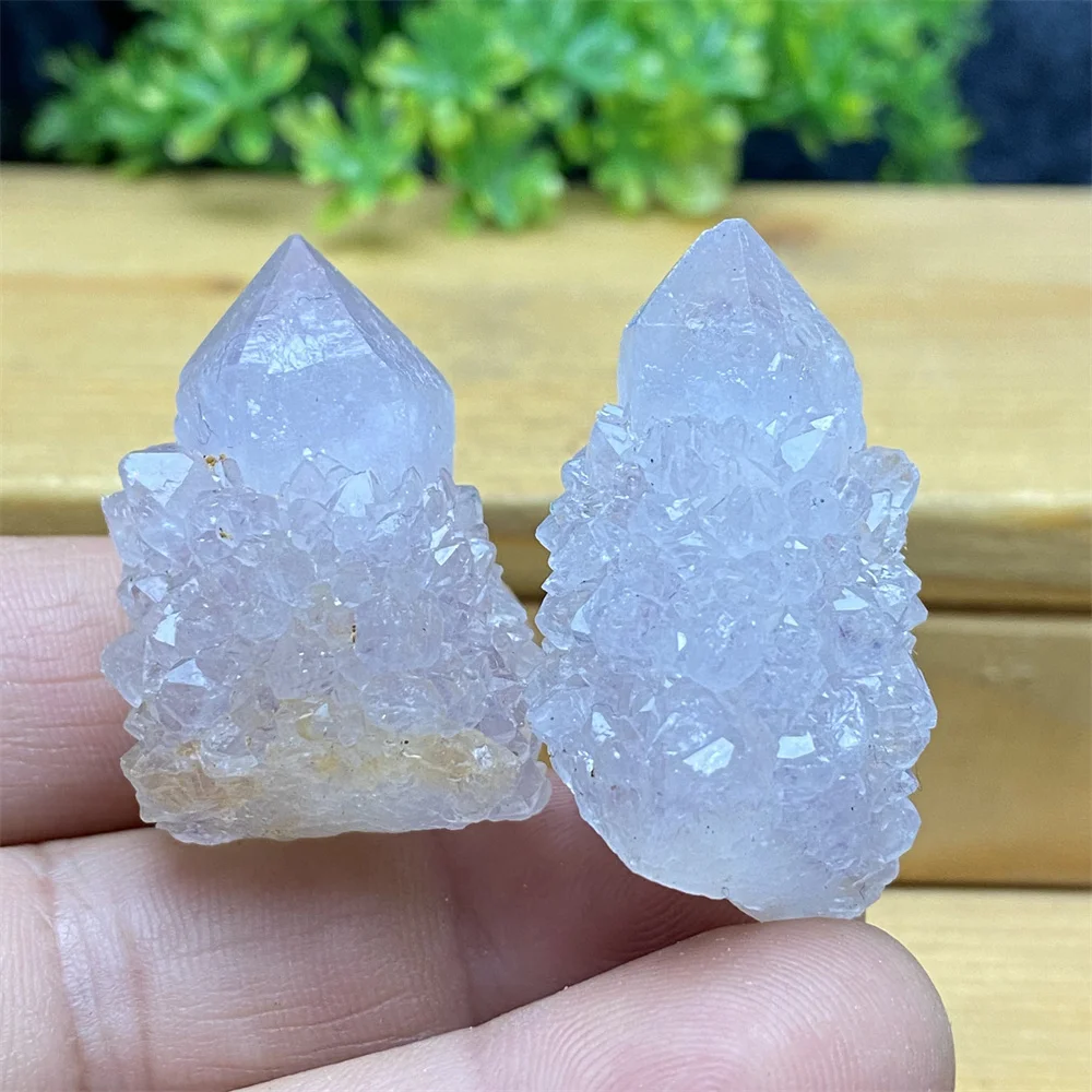 Natural Mineral South African Purple Cactus Crystal Meditation Spiritual Healing Crystal Cluster Home Decoration Ornaments
Natural Mineral South African Purple Cactus Crystal Meditation Spiritual Healing Crystal Cluster Home Decoration Ornaments