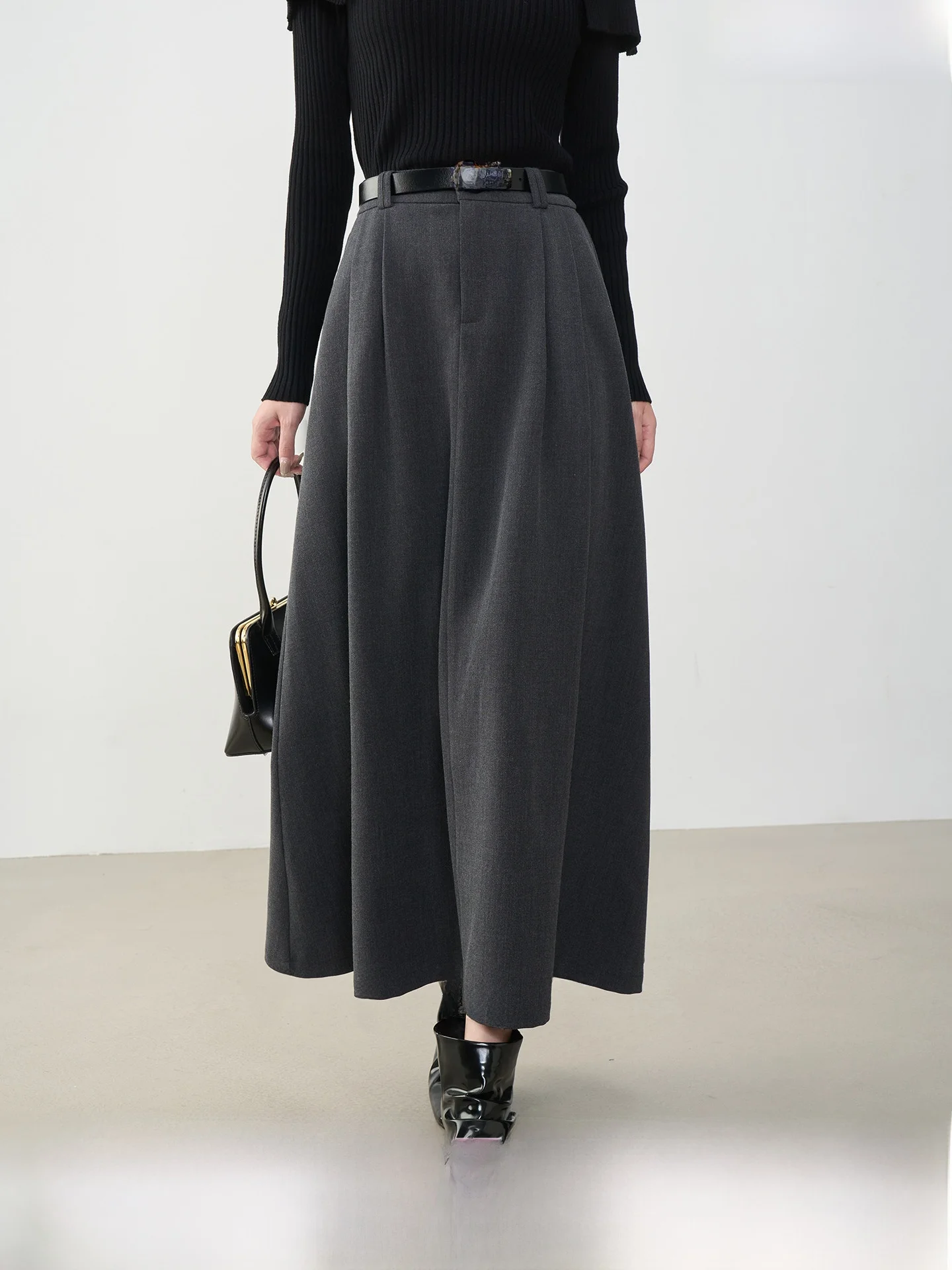 Elegant Commuter Grey A-Line Skirt Women's Fashion High Waist Versatile Long Skirt Polyester Blend Comfortable Fit
Elegant Commuter Grey A-Line Skirt Women's Fashion High Waist Versatile Long Skirt Polyester Blend Comfortable Fit