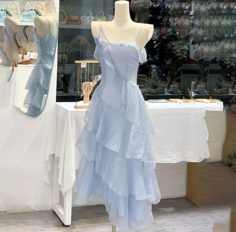 French Dress Women's Summer Seaside Beach Vacation Fairy Rose Irregular Ruffle Edge High-End Slimming A-Line Blue Camisole Dress
French Dress Women's Summer Seaside Beach Vacation Fairy Rose Irregular Ruffle Edge High-End Slimming A-Line Blue Camisole Dress