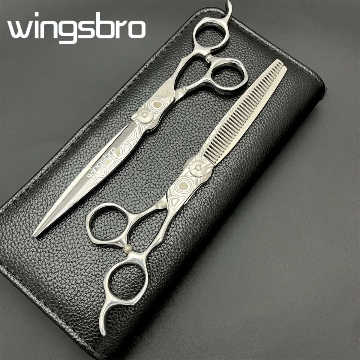 wingsbro 7.5" hairdressing scissors set, professional barber scissors, Silver Damascus hair cutting scissors kit
wingsbro 7.5" hairdressing scissors set, professional barber scissors, Silver Damascus hair cutting scissors kit