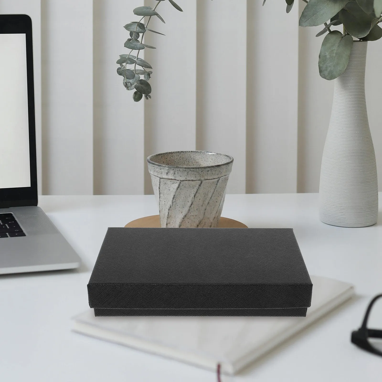 4Pcs Sturdy Paper Jewelry Box with Lid Compact Design for Rings Necklaces Bracelets Wedding Favor Treat Boxes Groomsmen Proposal
4Pcs Sturdy Paper Jewelry Box with Lid Compact Design for Rings Necklaces Bracelets Wedding Favor Treat Boxes Groomsmen Proposal