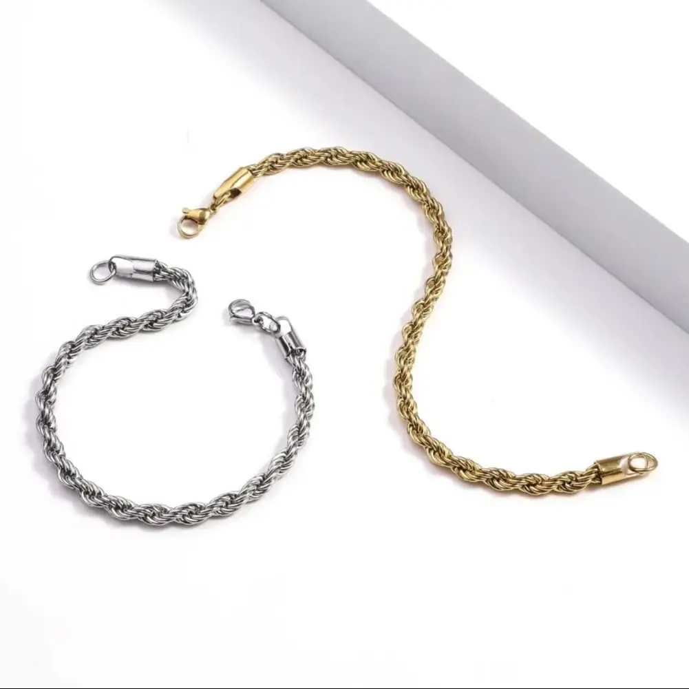 2025 Chain Link Bracelet women men Bracelet Twisted Chain Hip Hop Style Polished Rock Star Singer Club Party Wrist Jewelry
2025 Chain Link Bracelet women men Bracelet Twisted Chain Hip Hop Style Polished Rock Star Singer Club Party Wrist Jewelry