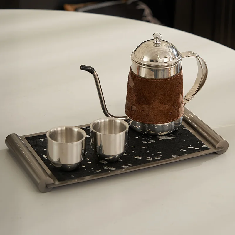 Restaurant ornament horse hair tea set high-end metal long tray soft decoration with light dining soft decoration c
Restaurant ornament horse hair tea set high-end metal long tray soft decoration with light dining soft decoration c