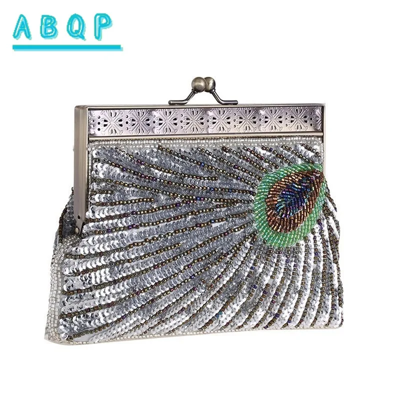Shoulder Bag Handmade Beaded Retro Dinner Bags Diagonal Span Exquisite Versatile Large Capacity Sequin Decoration
Shoulder Bag Handmade Beaded Retro Dinner Bags Diagonal Span Exquisite Versatile Large Capacity Sequin Decoration