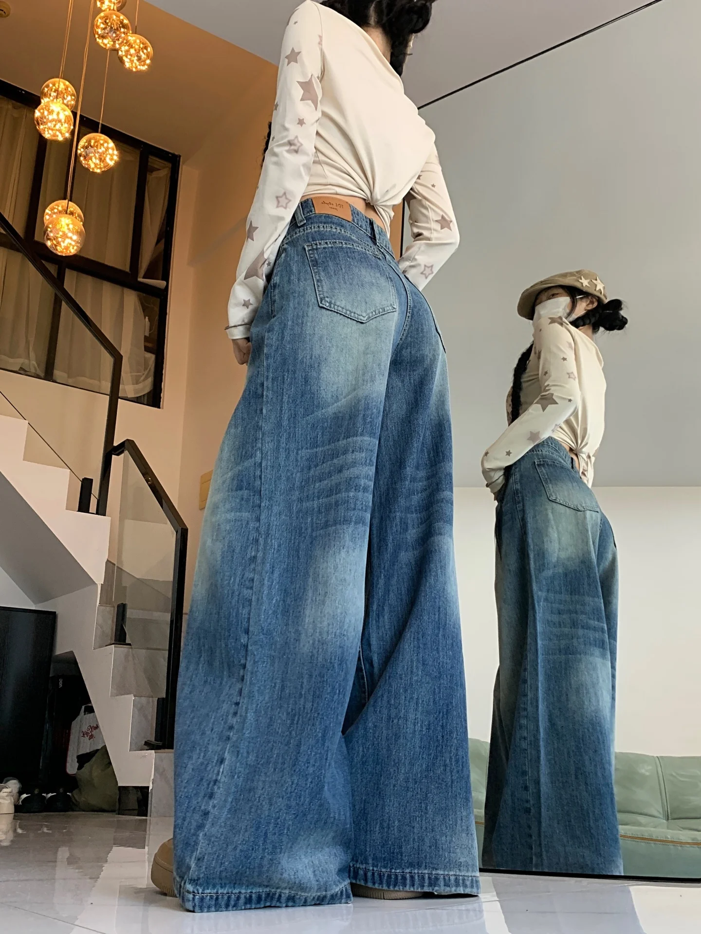 High Waist Loose Fit Straight Leg Denim Jeans Women's plus Size Pear Shape Body Slimming Wide Leg Pants Casual Wear
High Waist Loose Fit Straight Leg Denim Jeans Women's plus Size Pear Shape Body Slimming Wide Leg Pants Casual Wear
