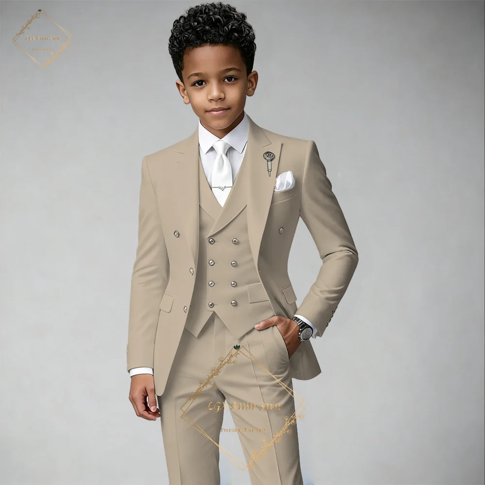 3-Piece Boys' Double-Breasted Suit Set with Silver Buttons, Slim Fit Blazer Vest & Pants for Wedding, Page Boy & Formal Events
3-Piece Boys' Double-Breasted Suit Set with Silver Buttons, Slim Fit Blazer Vest & Pants for Wedding, Page Boy & Formal Events