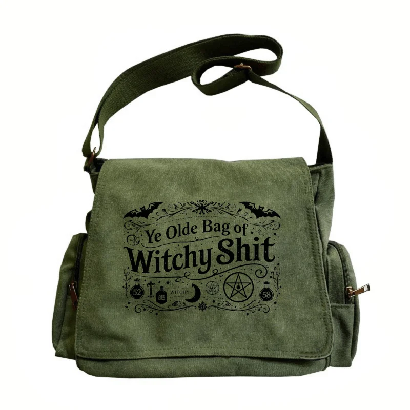 Messenger Bag, Valentine's Day Large-capacity Flip-top Retro Tote Messenger Bag, Two-color Optional, Printed Pattern Contains Bat Pentagram Moon Wand and Mysterious Symbol Text Ye Olde Bag of Witchy, Suitable for Halloween Parties, Daily Travel
Messenger Bag, Valentine's Day Large-capacity Flip-top Retro Tote Messenger Bag, Two-color Optional, Printed Pattern Contains Bat Pentagram Moon Wand and Mysterious Symbol Text Ye Olde Bag of Witchy, Suitable for Halloween Parties, Daily Travel