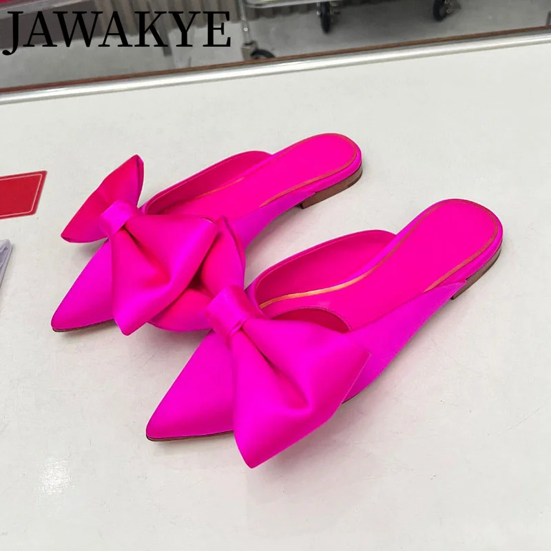 2024 Summer Luxury Brand Pointed toe Flat Slippers Silk Slippers for Women Bow Knot Mules Vacation Dress Ladies Slides Mujer
2024 Summer Luxury Brand Pointed toe Flat Slippers Silk Slippers for Women Bow Knot Mules Vacation Dress Ladies Slides Mujer