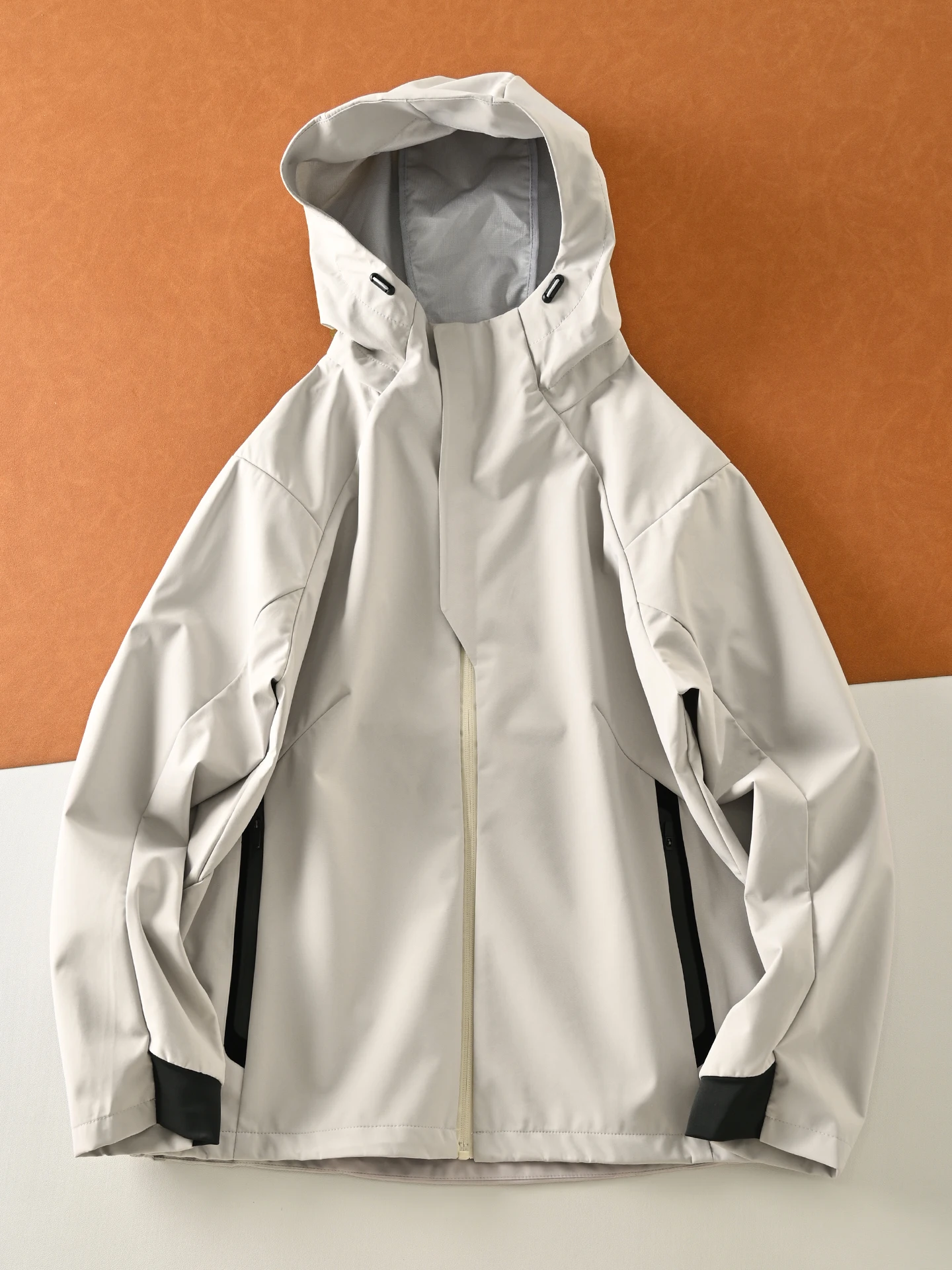 Dijia Men's Outdoor Soft ell Jaet Autumnal Waterproof Windproof Hooded Climbing Casual Coat Zipper Closure Stand Fit
Dijia Men's Outdoor Soft ell Jaet Autumnal Waterproof Windproof Hooded Climbing Casual Coat Zipper Closure Stand Fit