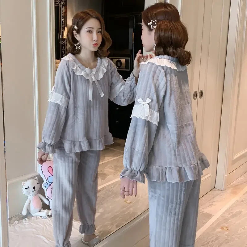 Пижамные комплекты женские плюс бархатные более толстые теплые пижамы в стиле принцессы из сладкого кораллового флиса свободные пижамы для отдыха удобные шикарные
Пижамные комплекты женские плюс бархатные более толстые теплые пижамы в стиле принцессы из сладкого кораллового флиса свободные пижамы для отдыха удобные шикарные