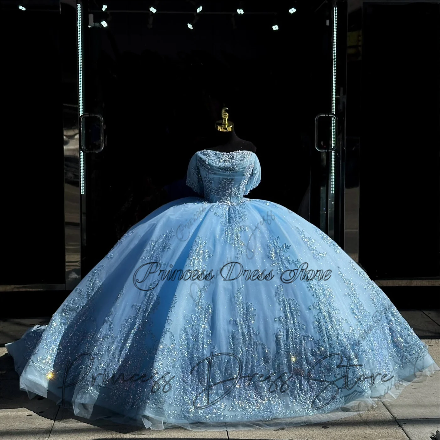 Мексиканское платье принцессы Quinceanera, бальное платье, кружевные аппликации, многоуровневый корсет из бисера, 2025 г., милое платье на заказ 16, Vestidos De 15 Anos
Мексиканское платье принцессы Quinceanera, бальное платье, кружевные аппликации, многоуровневый корсет из бисера, 2025 г., милое платье на заказ 16, Vestidos De 15 Anos