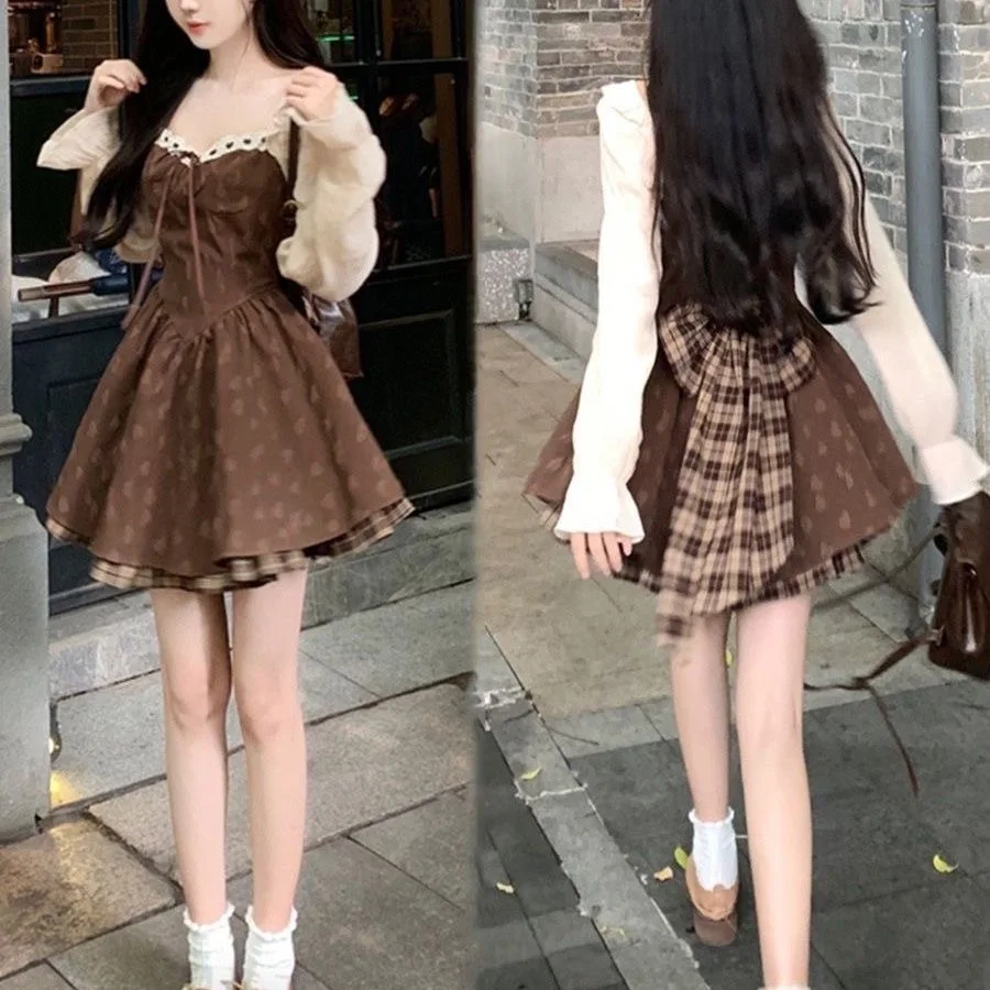 French Sweet Temperament Short Dresses Harajuku Square Collar Puff Sleeve Slim A-line Dress Y2k Constrast Color Punk Clothes
French Sweet Temperament Short Dresses Harajuku Square Collar Puff Sleeve Slim A-line Dress Y2k Constrast Color Punk Clothes