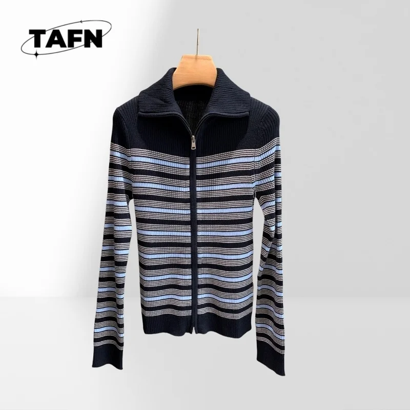 Elegant Vintage Style Cashmere Cardigan 2025, Warm and Soft for Everyday Casual Use Vintage-Inspired Design for Casual AI0352
Elegant Vintage Style Cashmere Cardigan 2025, Warm and Soft for Everyday Casual Use Vintage-Inspired Design for Casual AI0352