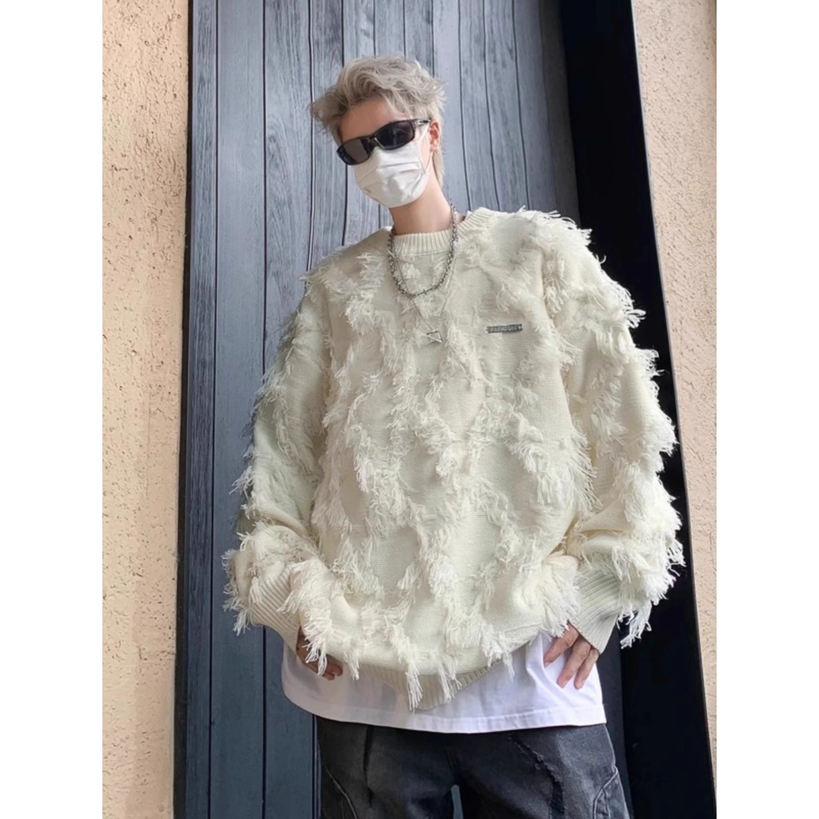 Мужской вязаный свитер оверсайз с круглым вырезом и бахромой, осенне-зимний, теплый, из полиэстера, молодежный, модный, в стиле кэжуал
Мужской вязаный свитер оверсайз с круглым вырезом и бахромой, осенне-зимний, теплый, из полиэстера, молодежный, модный, в стиле кэжуал