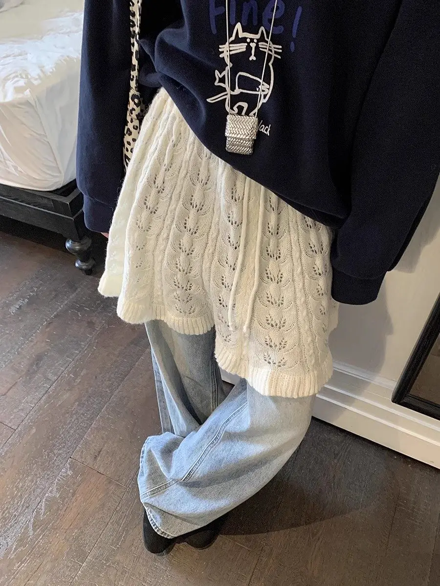 Новая корейская модная многослойная вязаная короткая юбка Dongda Gate ранней весны 2026 года с вырезами и поясом для женщин
Новая корейская модная многослойная вязаная короткая юбка Dongda Gate ранней весны 2026 года с вырезами и поясом для женщин