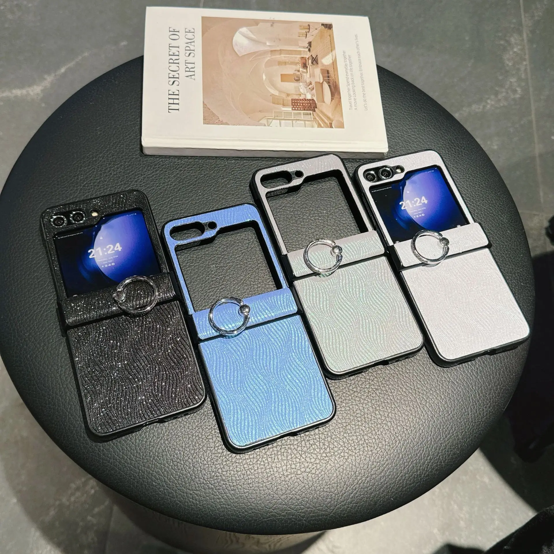 PU Leather Ring Phone Case for Samsung Galaxy Z Flip 7 6 5 4 Protective Back Cover for ZFlip5 ZFlip6 ZFlip7 Case Shell
PU Leather Ring Phone Case for Samsung Galaxy Z Flip 7 6 5 4 Protective Back Cover for ZFlip5 ZFlip6 ZFlip7 Case Shell