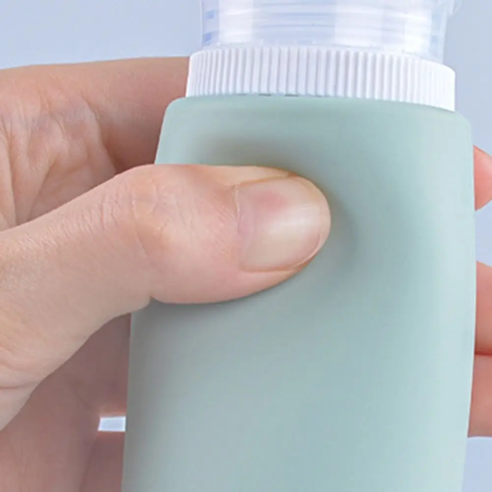 New 68ML/98ML Silicone Refillable Bottles Silicone Squeeze Lotion Container Refillable Shampoo Sub-Bottling Travel
New 68ML/98ML Silicone Refillable Bottles Silicone Squeeze Lotion Container Refillable Shampoo Sub-Bottling Travel