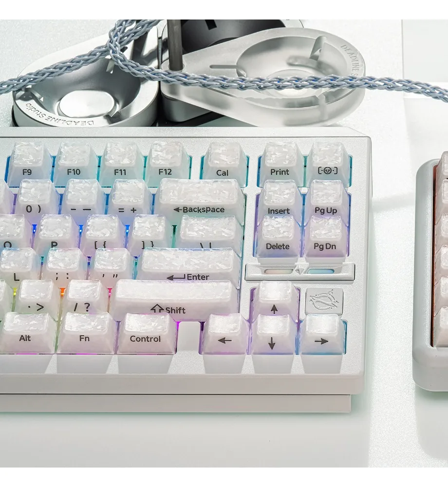 Keycaps Personalized keycaps PC Original highly customized magnetic axis EV63 white crystal carbon fiber texture side engraved
Keycaps Personalized keycaps PC Original highly customized magnetic axis EV63 white crystal carbon fiber texture side engraved