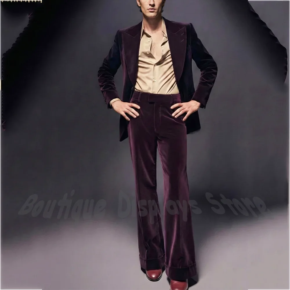 Tailored Velvet Two Piece Suit Straight Fit Peak Lapel Retro 70s Men Suit Evening Party Prom Smart Casual Outfit Streetwear
Tailored Velvet Two Piece Suit Straight Fit Peak Lapel Retro 70s Men Suit Evening Party Prom Smart Casual Outfit Streetwear