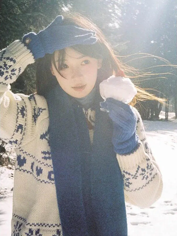 Nordic Retro Fair Isle Knit Cardigan Men's Autumn Winter Cisas Tree Embroidery Loose Couple Outerwear Comfortable Polyester
Nordic Retro Fair Isle Knit Cardigan Men's Autumn Winter Cisas Tree Embroidery Loose Couple Outerwear Comfortable Polyester