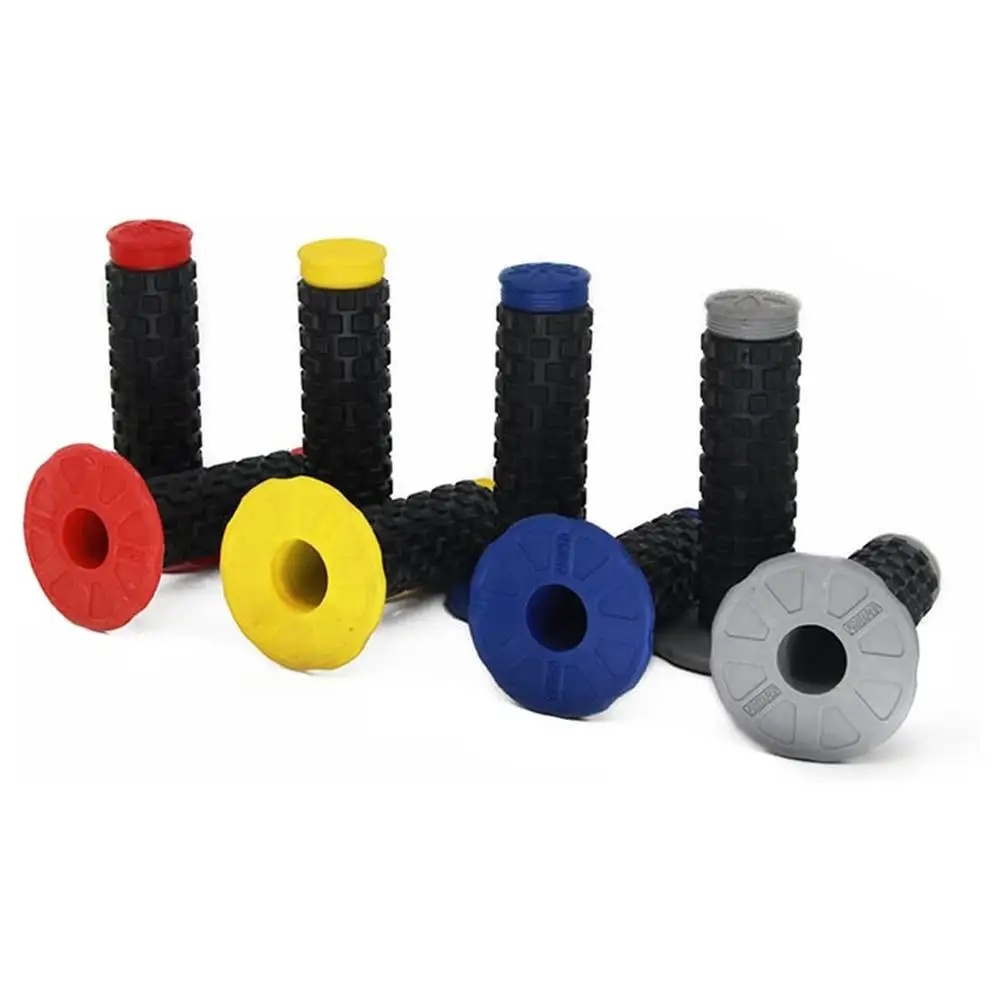 2pcs 7/8" Universal Motorcycle Hand Bar Grips Anti-slip Rubber Racing Pillow Grip Modified Accessories 22mm
2pcs 7/8" Universal Motorcycle Hand Bar Grips Anti-slip Rubber Racing Pillow Grip Modified Accessories 22mm