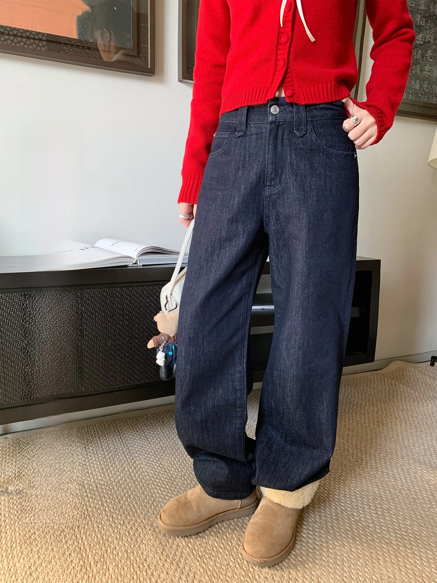 Yuzuqi Minimalist Original Jeans Color Wide Leg Pants Women's Loose Straight Cut Spring Autumn Versatile Casual Knitted Denim
Yuzuqi Minimalist Original Jeans Color Wide Leg Pants Women's Loose Straight Cut Spring Autumn Versatile Casual Knitted Denim