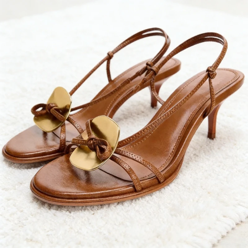 Fashion Metal Decoration Narrow Strap High Heeled Sandals Women Sexy Round Toe Summer Designer Pumps Elegant Party Dress Shoes
Fashion Metal Decoration Narrow Strap High Heeled Sandals Women Sexy Round Toe Summer Designer Pumps Elegant Party Dress Shoes