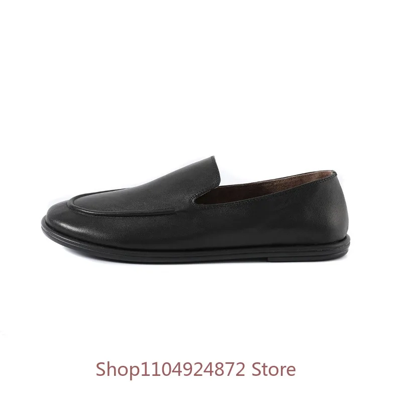Luxury Designer Black Loafers Men's Vintage Cowhide Handmade Genuine Leather Comfortable Slip on Flat Leather Shoes Male
Luxury Designer Black Loafers Men's Vintage Cowhide Handmade Genuine Leather Comfortable Slip on Flat Leather Shoes Male