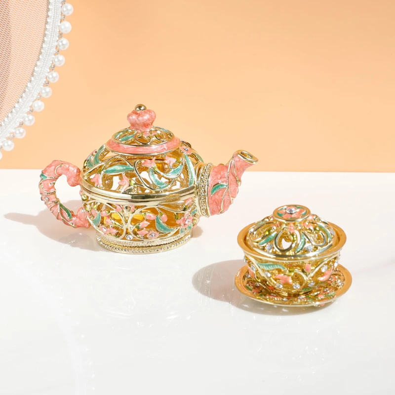 Vintage hollow teapot set metal jewelry box teacup home decoration Jewelry storage box jewelry box
Vintage hollow teapot set metal jewelry box teacup home decoration Jewelry storage box jewelry box