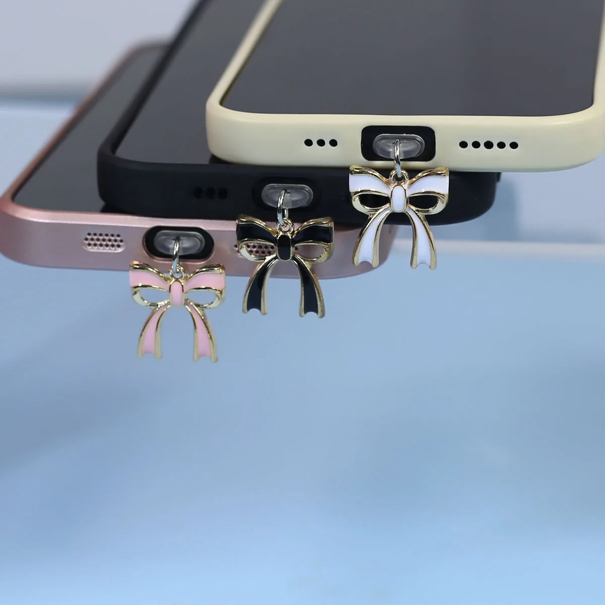 Beautiful Bowknot Phone Dust Plug Pendant Phone Accessories Decoration For Iphone For Samsung Type-C Port Dust Butterfly Knot
Beautiful Bowknot Phone Dust Plug Pendant Phone Accessories Decoration For Iphone For Samsung Type-C Port Dust Butterfly Knot