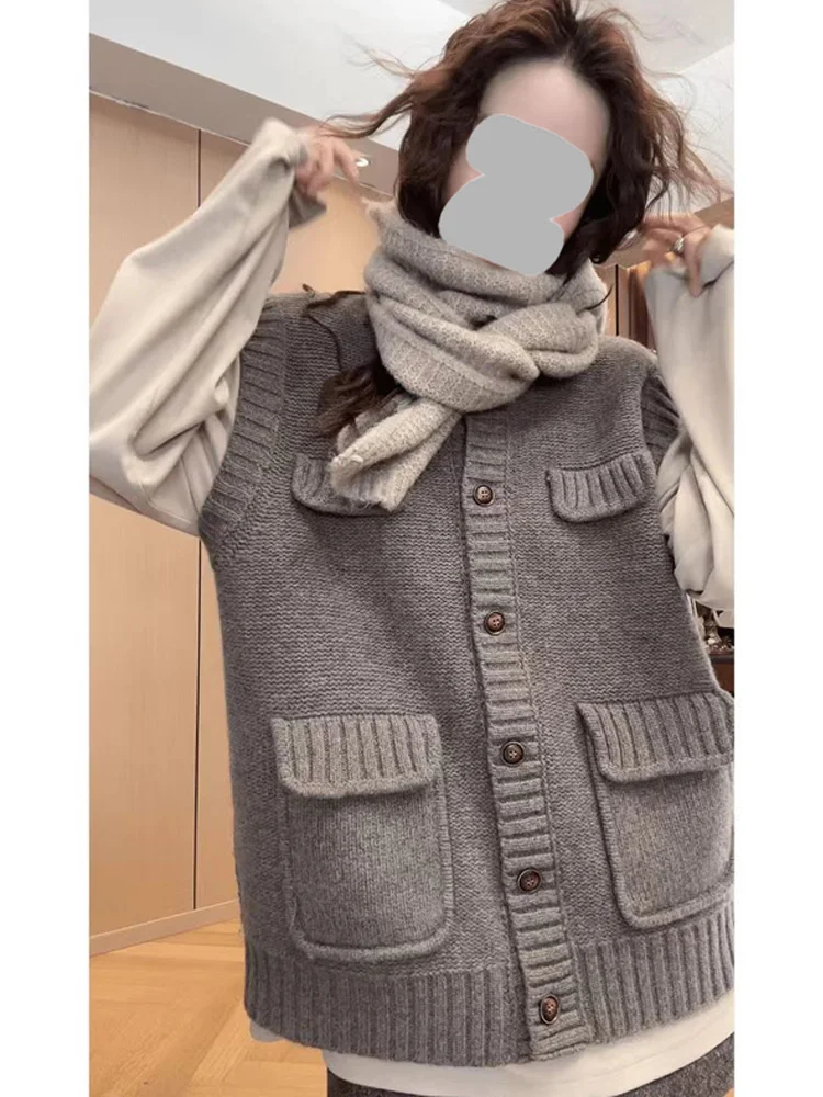 Модный женский вязаный кардиган-пальто на молнии, универсальный, больших размеров, в стиле ретро, с длинными рукавами, зима 2026
Модный женский вязаный кардиган-пальто на молнии, универсальный, больших размеров, в стиле ретро, с длинными рукавами, зима 2026